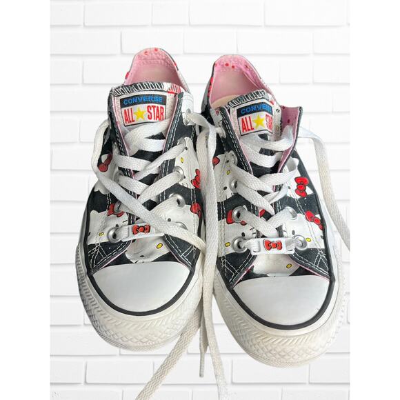 Converse Chuck Taylor All Star OX x Hello Kitty Black 2018 Women's 6 - Picture 2 of 14